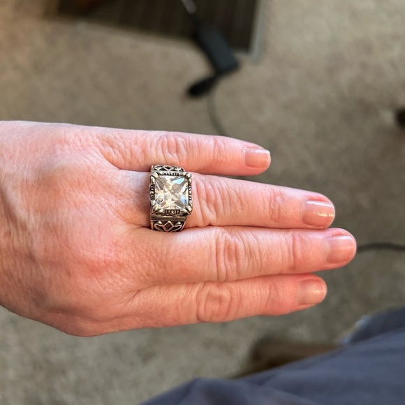 Silpada Sterling Silver UPTOWN Square CZ Fleur de Lis Ring - Picture 3 of 3